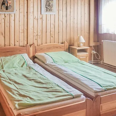 Nyaraló Four Bedroom Holiday In