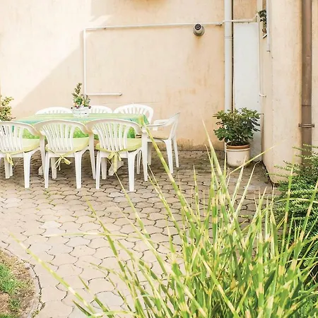 Four Bedroom Holiday In 度假居 *